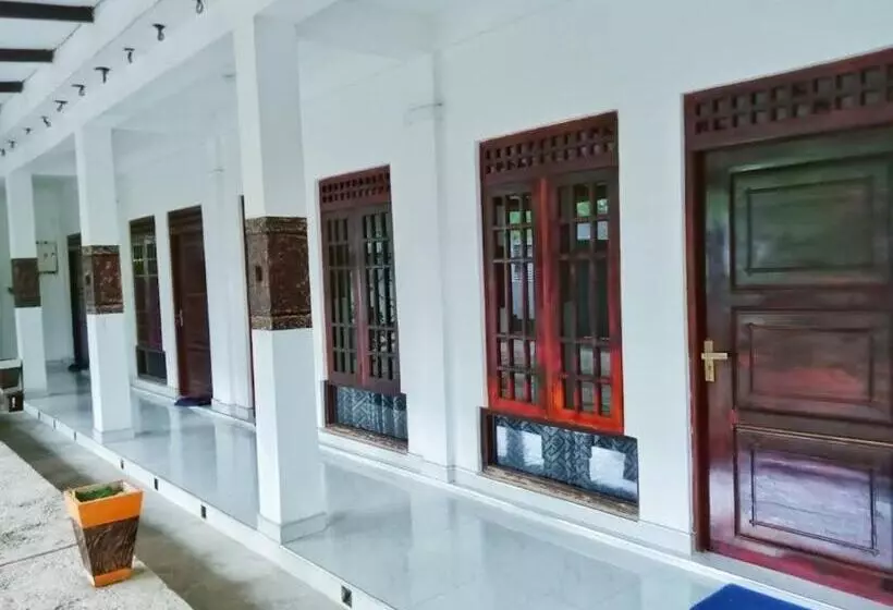 Hotelli Jasmine Garden & Resort