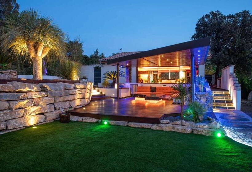 בית מלון כפרי La Pura Vida 34