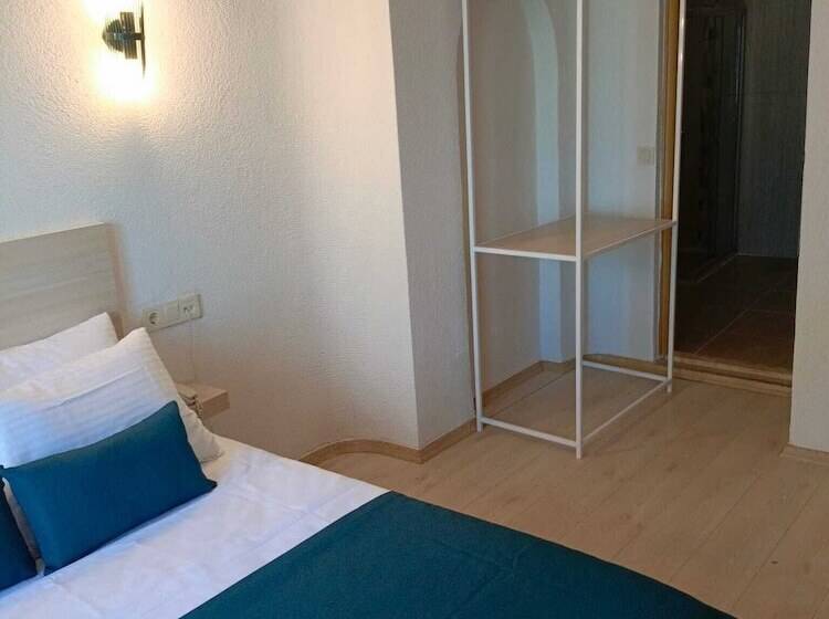 酒店 Mia Hill Suites