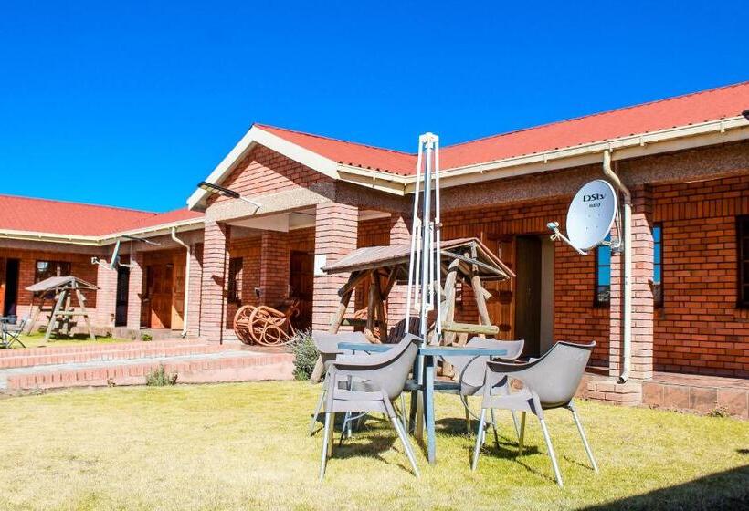 هتل Motherland Guest House