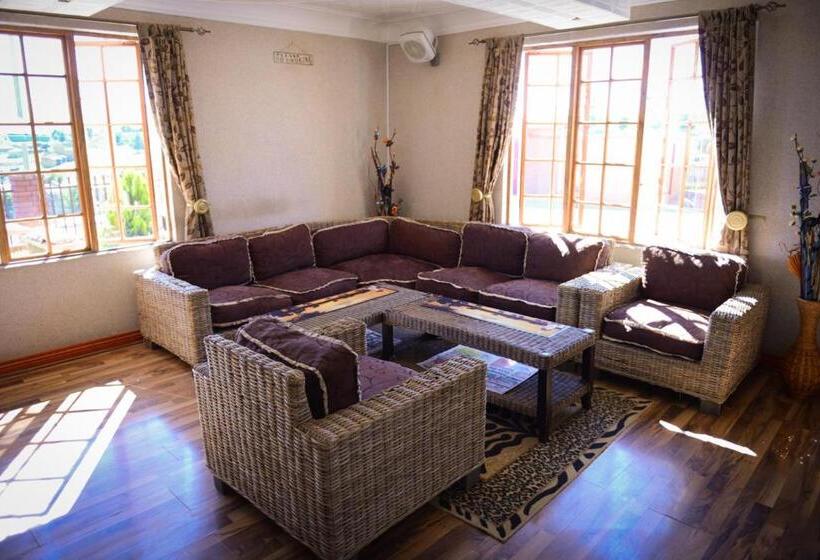 هتل Motherland Guest House