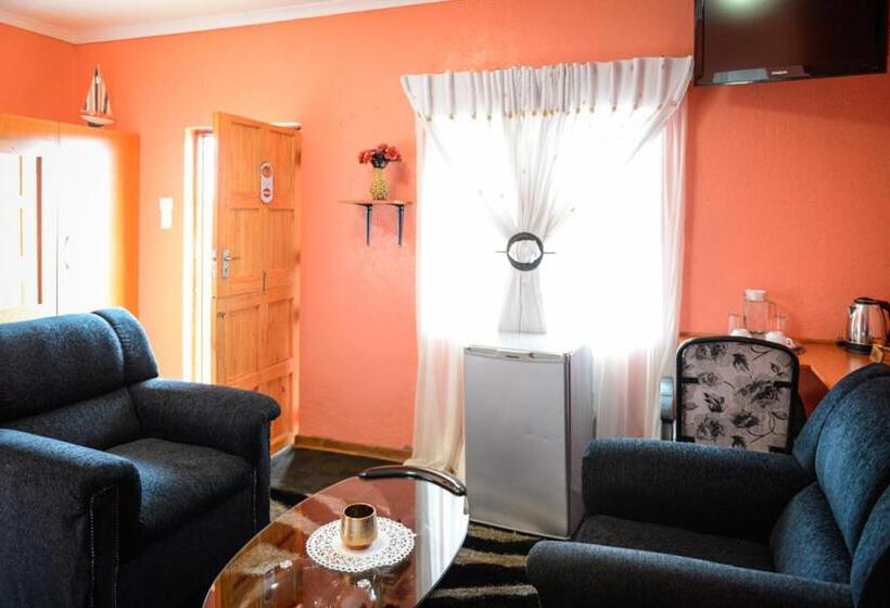 هتل Motherland Guest House