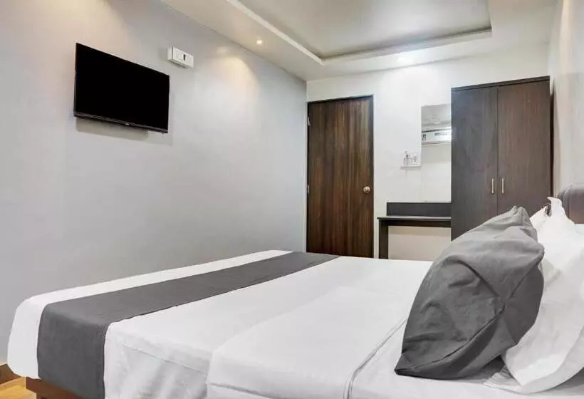 ホテル Oyo Sagar Lodging