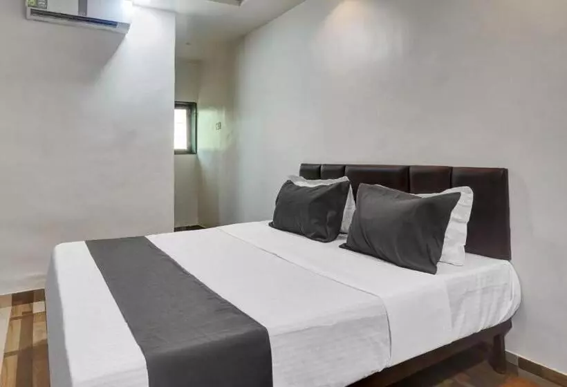 ホテル Oyo Sagar Lodging