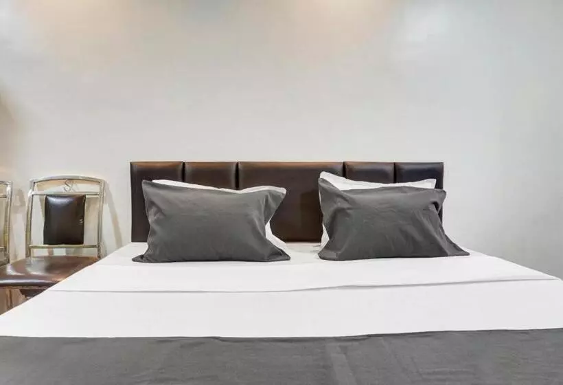 ホテル Oyo Sagar Lodging