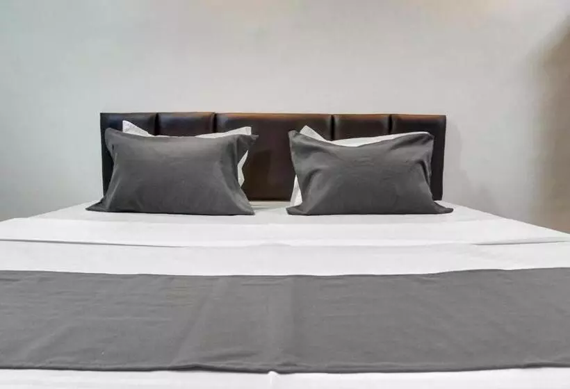 ホテル Oyo Sagar Lodging