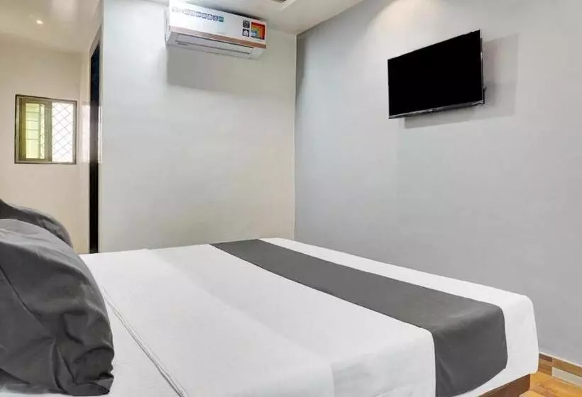 ホテル Oyo Sagar Lodging