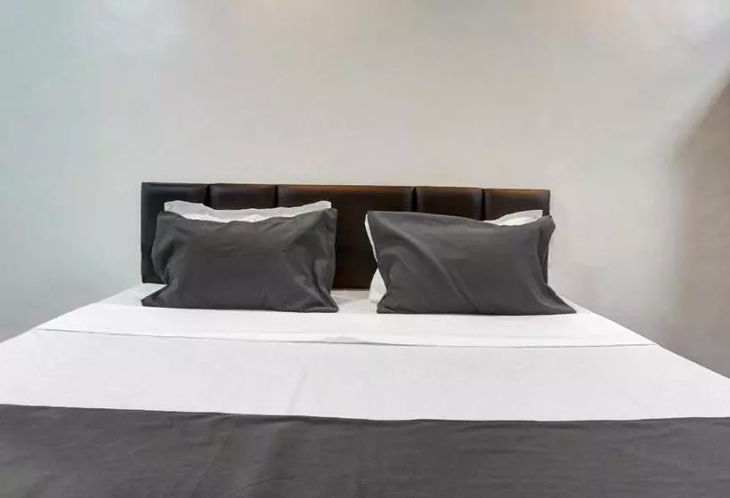 ホテル Oyo Sagar Lodging