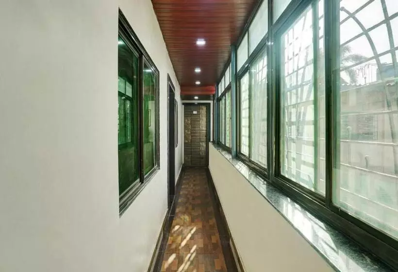 ホテル Oyo Sagar Lodging
