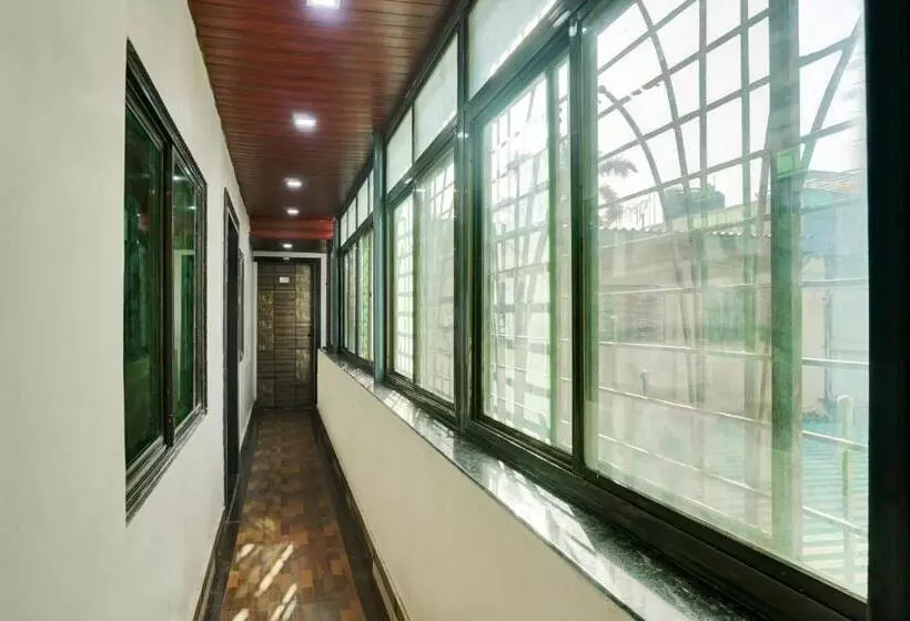 ホテル Oyo Sagar Lodging