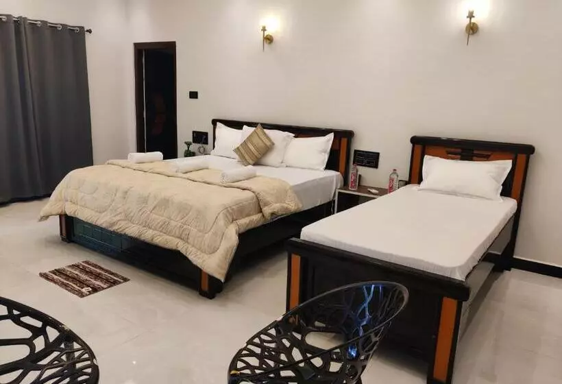ホテル Saanvi Farmhouse