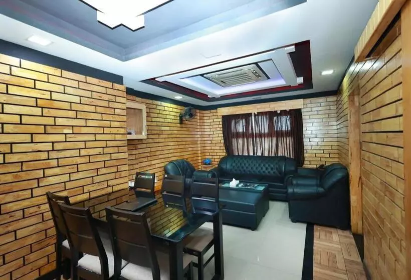 ホテル Sky Palace Kannur