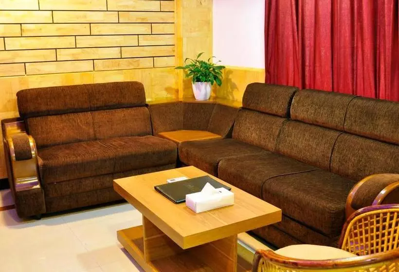 ホテル Sky Palace Kannur