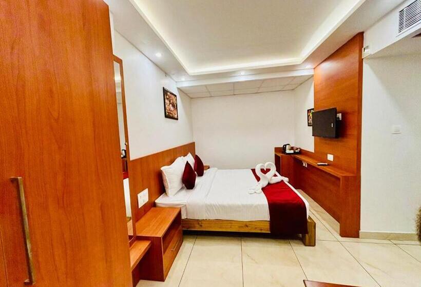 酒店 Starfinch Inn