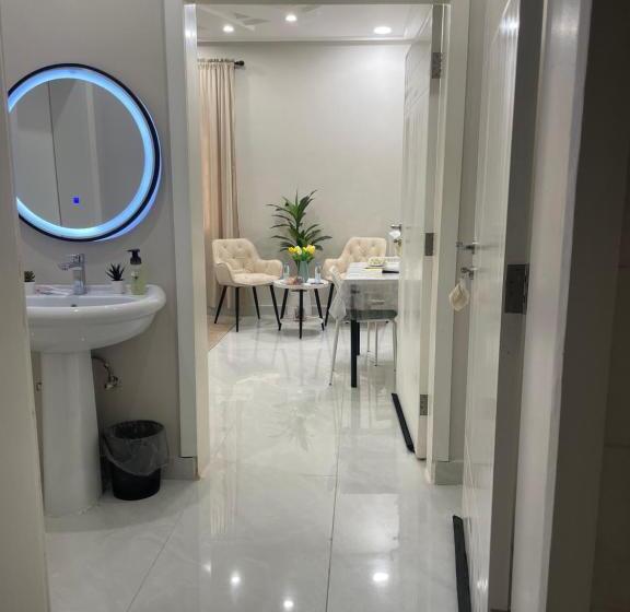 پانسیون ملاذ غرفة أنيقة للسيدات والعوائل فقط