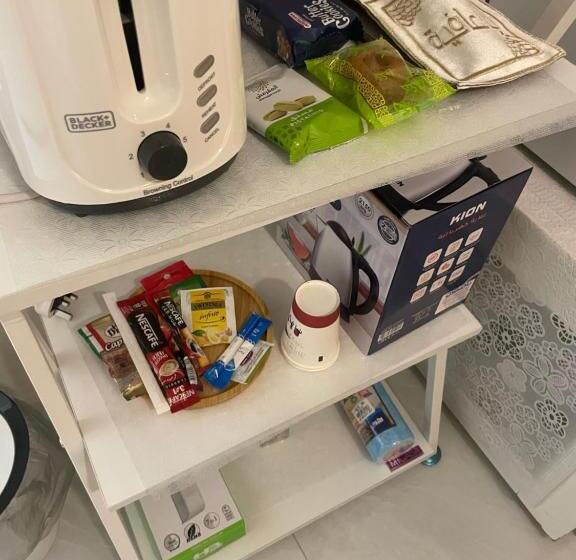 پانسیون ملاذ غرفة أنيقة للسيدات والعوائل فقط