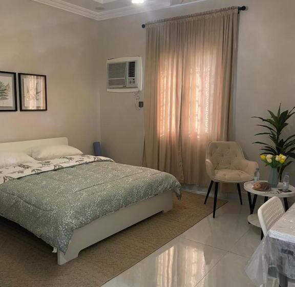 پانسیون ملاذ غرفة أنيقة للسيدات والعوائل فقط