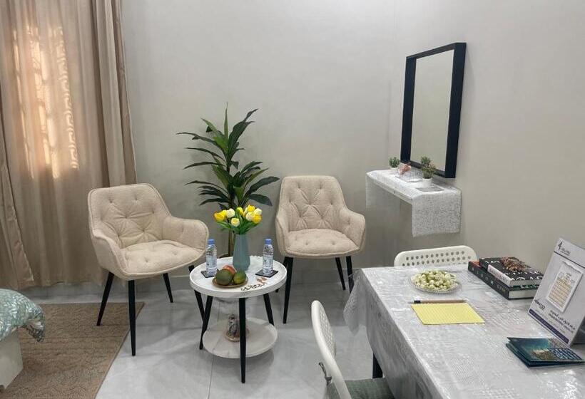 پانسیون ملاذ غرفة أنيقة للسيدات والعوائل فقط