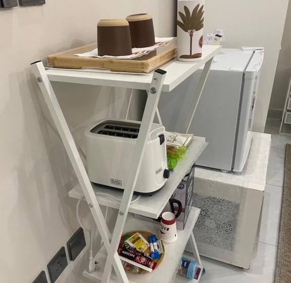 پانسیون ملاذ غرفة أنيقة للسيدات والعوائل فقط