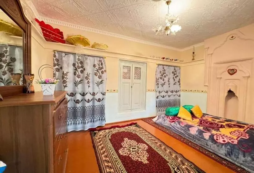 پانسیون Arzushekihouse