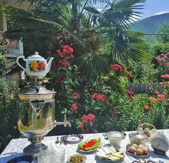 پانسیون Arzushekihouse