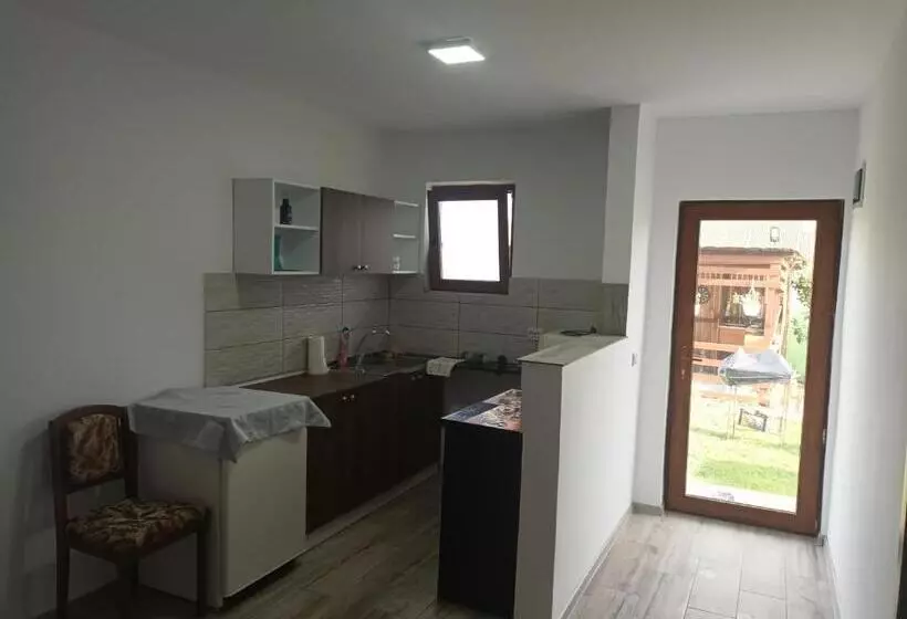 Majatalo Cazare Corbu