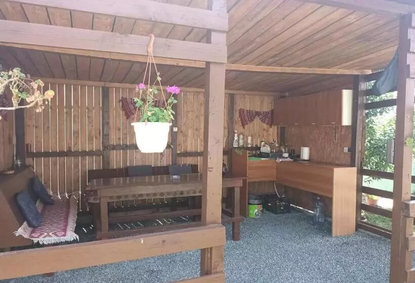 Majatalo Cazare Corbu