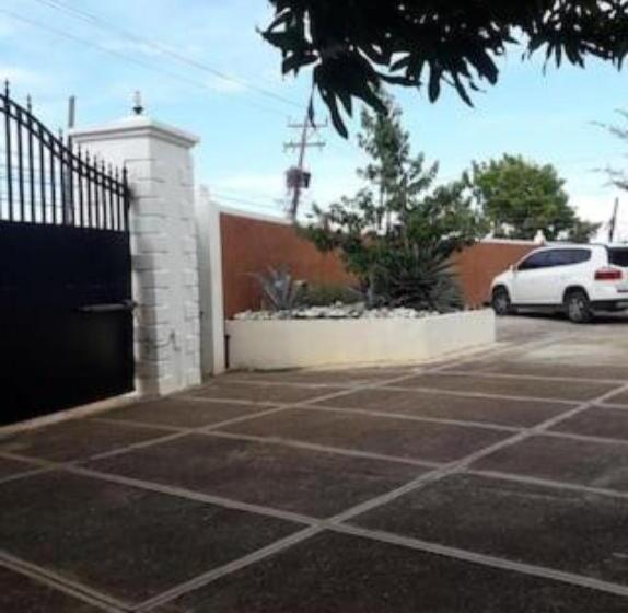 پانسیون Comfort Rooms