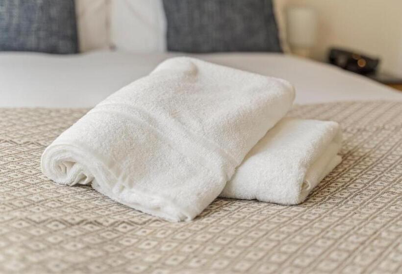 פנסיון Suite #3 Central Location Private Ensuite, Smart Tv, Fast Wifi And Free Parking By Yoko Proper