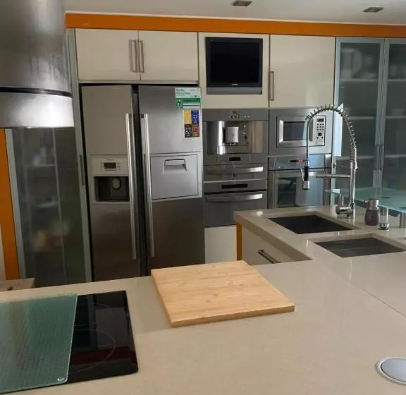 Majatalo Casa De Férias Alfena