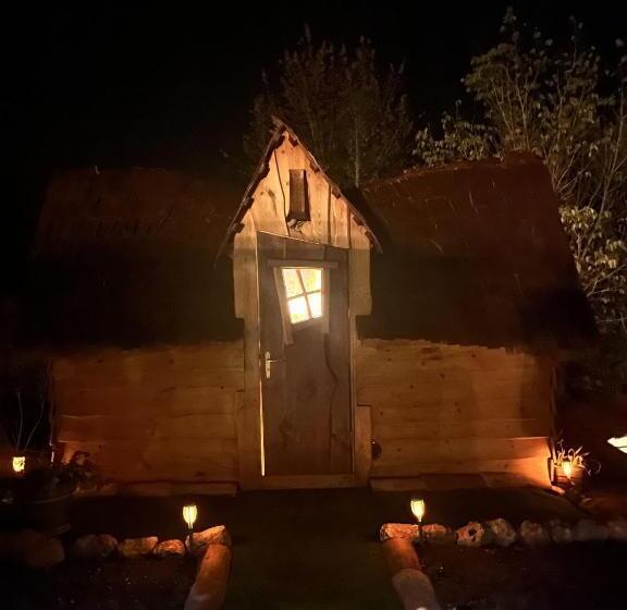 ユースホステル Auberge De L Hirondelle