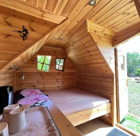 ユースホステル Auberge De L Hirondelle