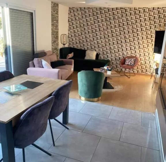 Aamiaismajoitus (B&B) Chambre Mer