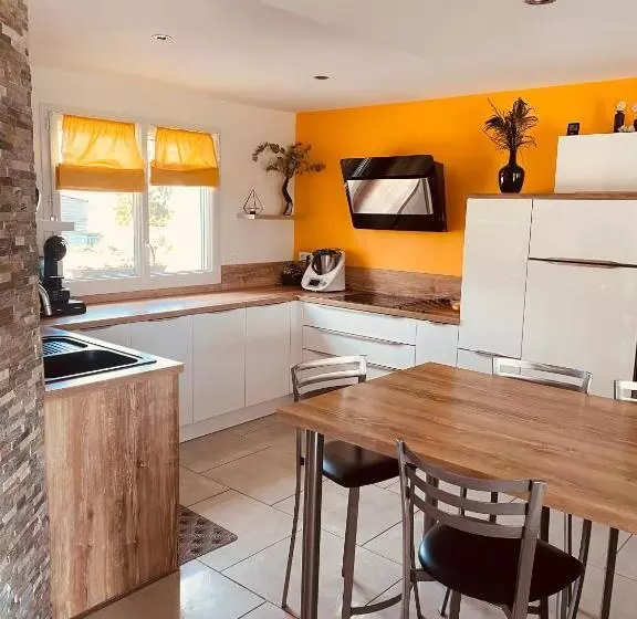 Aamiaismajoitus (B&B) Chambre Mer