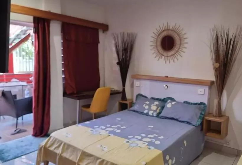 تختخواب و صبحانه Kwabo D Ailleurs