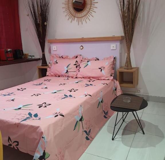 تختخواب و صبحانه Kwabo D Ailleurs