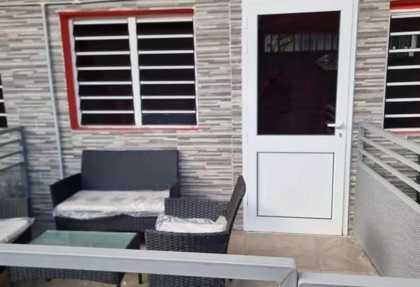 تختخواب و صبحانه Kwabo D Ailleurs