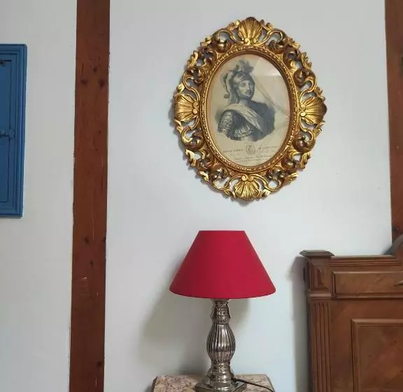 Aamiaismajoitus (B&B) La Tanière Des Tanneries