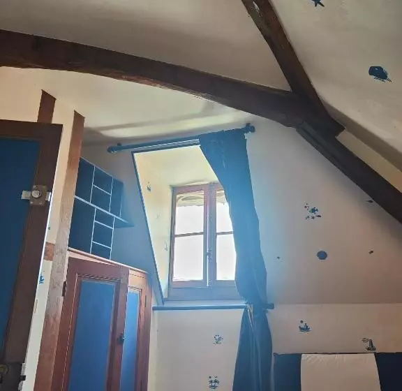 Aamiaismajoitus (B&B) La Tanière Des Tanneries