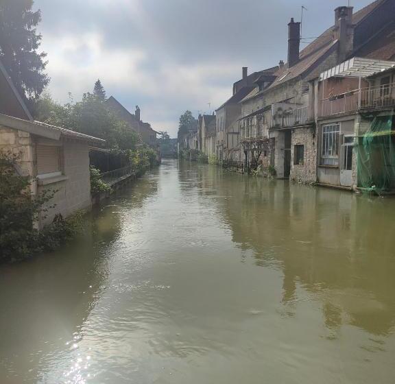 צימר La Tanière Des Tanneries