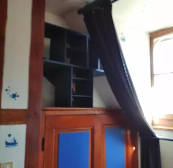 Aamiaismajoitus (B&B) La Tanière Des Tanneries