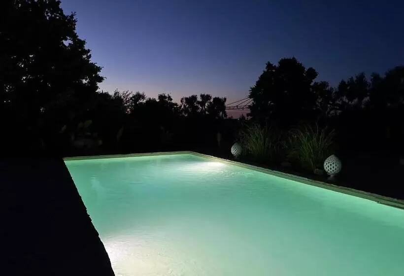 Aamiaismajoitus (B&B) Trulli Oiseaux Migrateurs