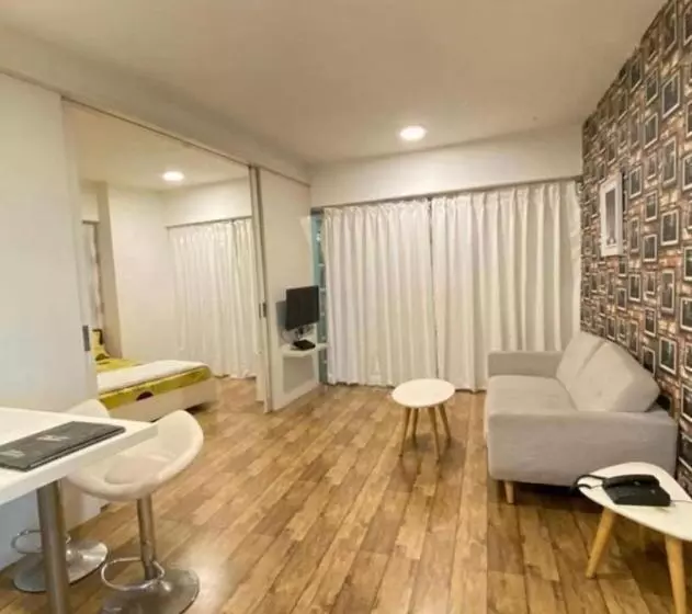 Hotelli 4 Star Appartment Rajhans Belliza
