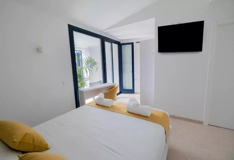 Hotelli Boutique Es Blau