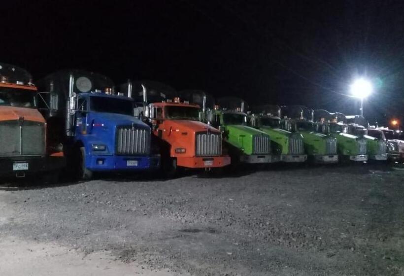 Отель El Famoso