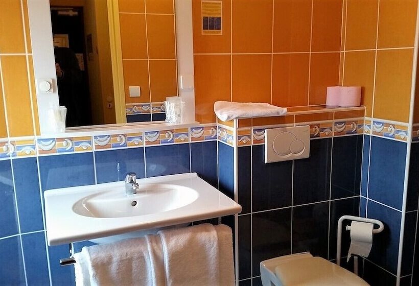 בית מלון כפרי Hôtel Bar Restaurant La Marie Galante