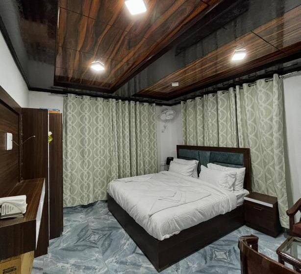 בית מלון כפרי Lal S Inn