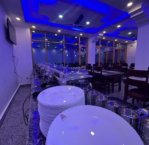 בית מלון כפרי Lal S Inn