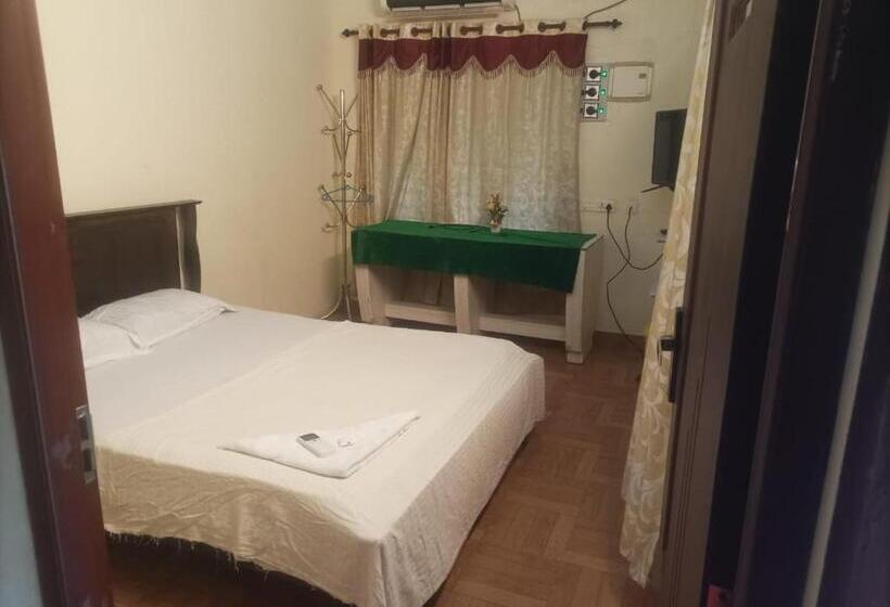 בית מלון כפרי Silent River Resort