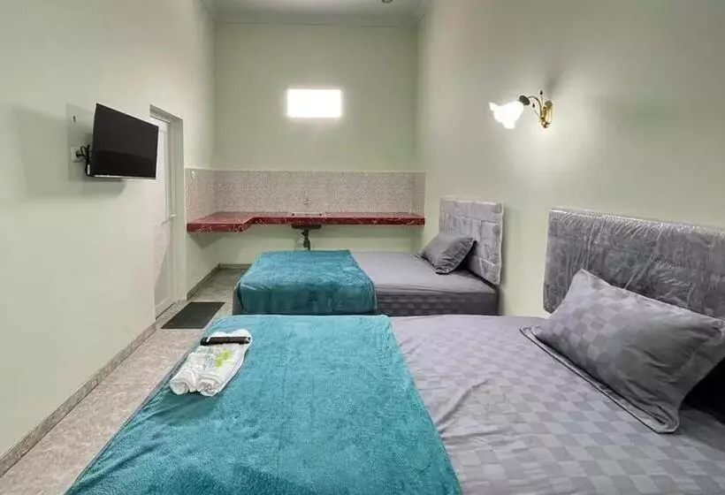 ホテル Trubus Guesthouse Syariah Magelang Mitra Reddoorz